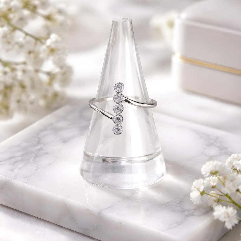 *NEW* 925 Sterling Silver Straight Line Cubic Zirconia Ring